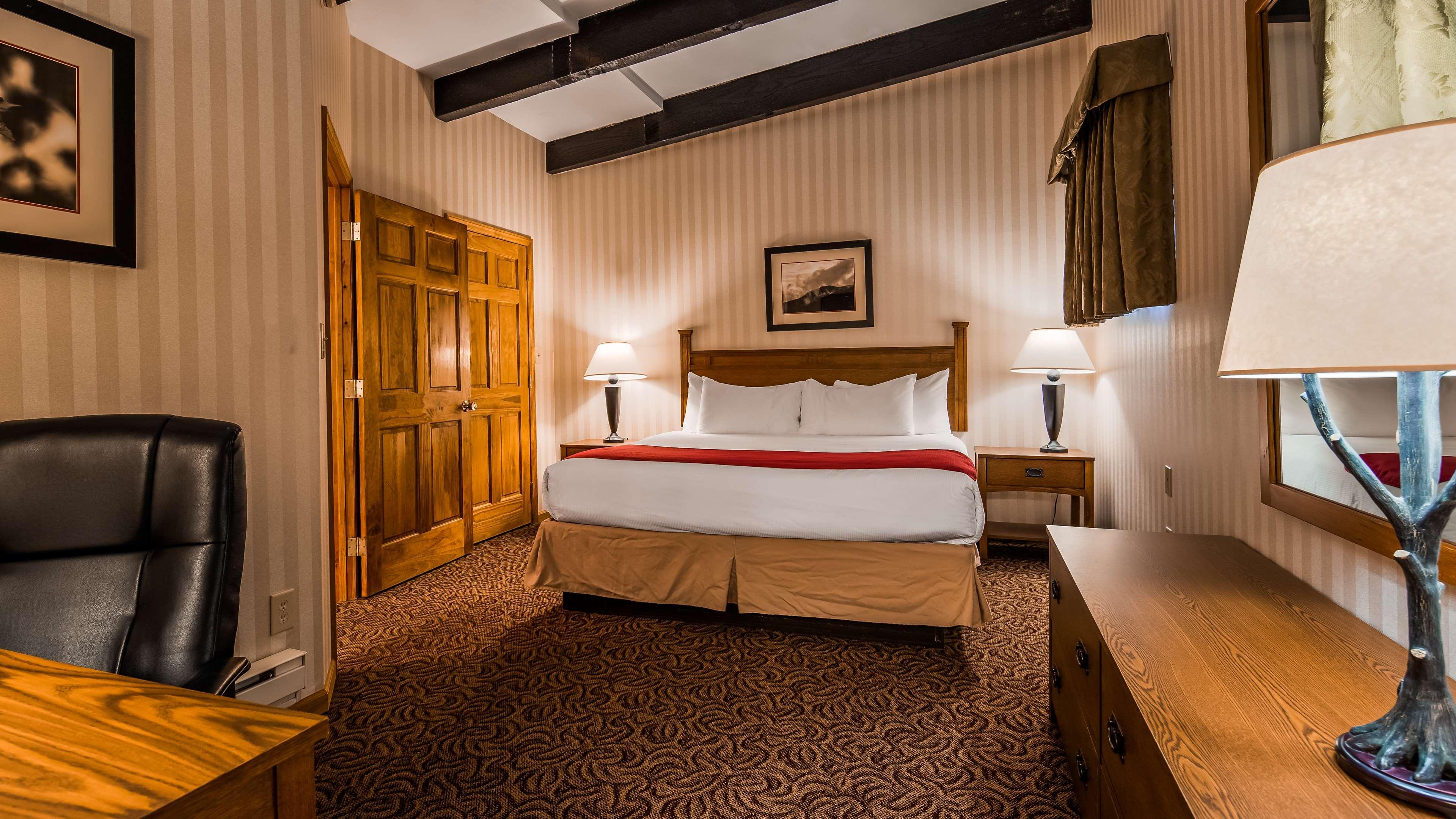 Best Western Adirondack Inn Lake Placid Exterior photo