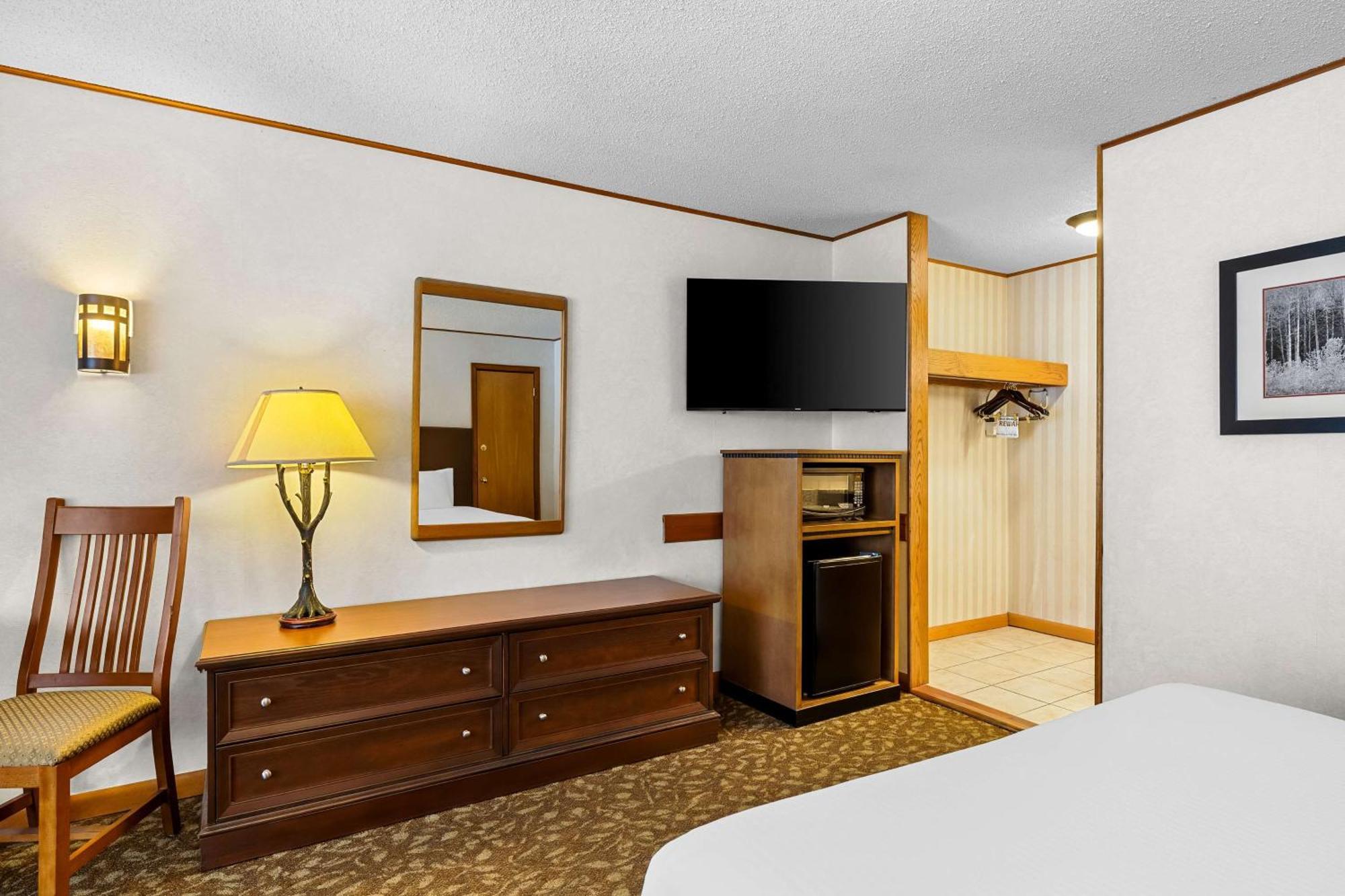 Best Western Adirondack Inn Lake Placid Exterior photo