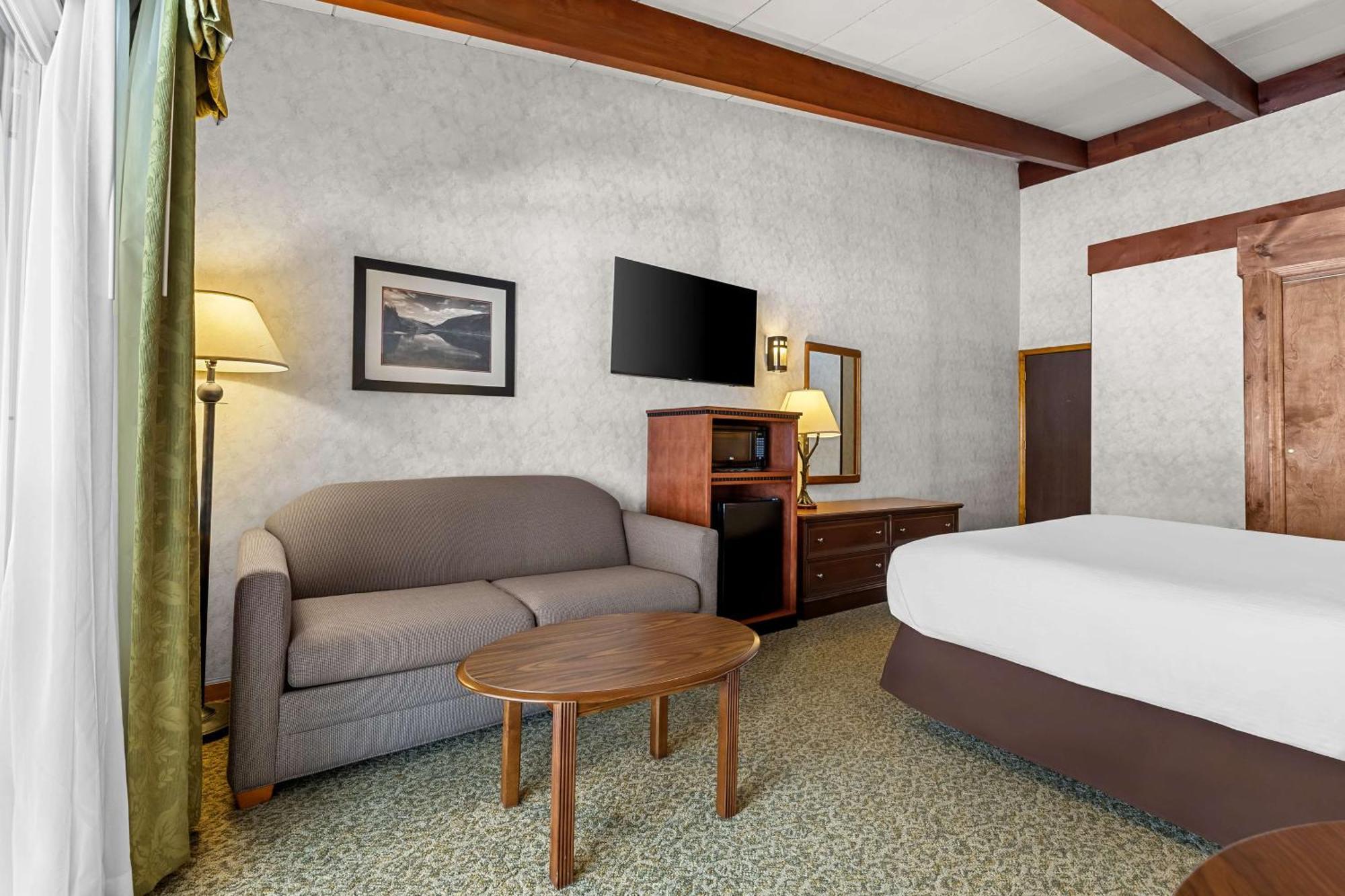 Best Western Adirondack Inn Lake Placid Exterior photo