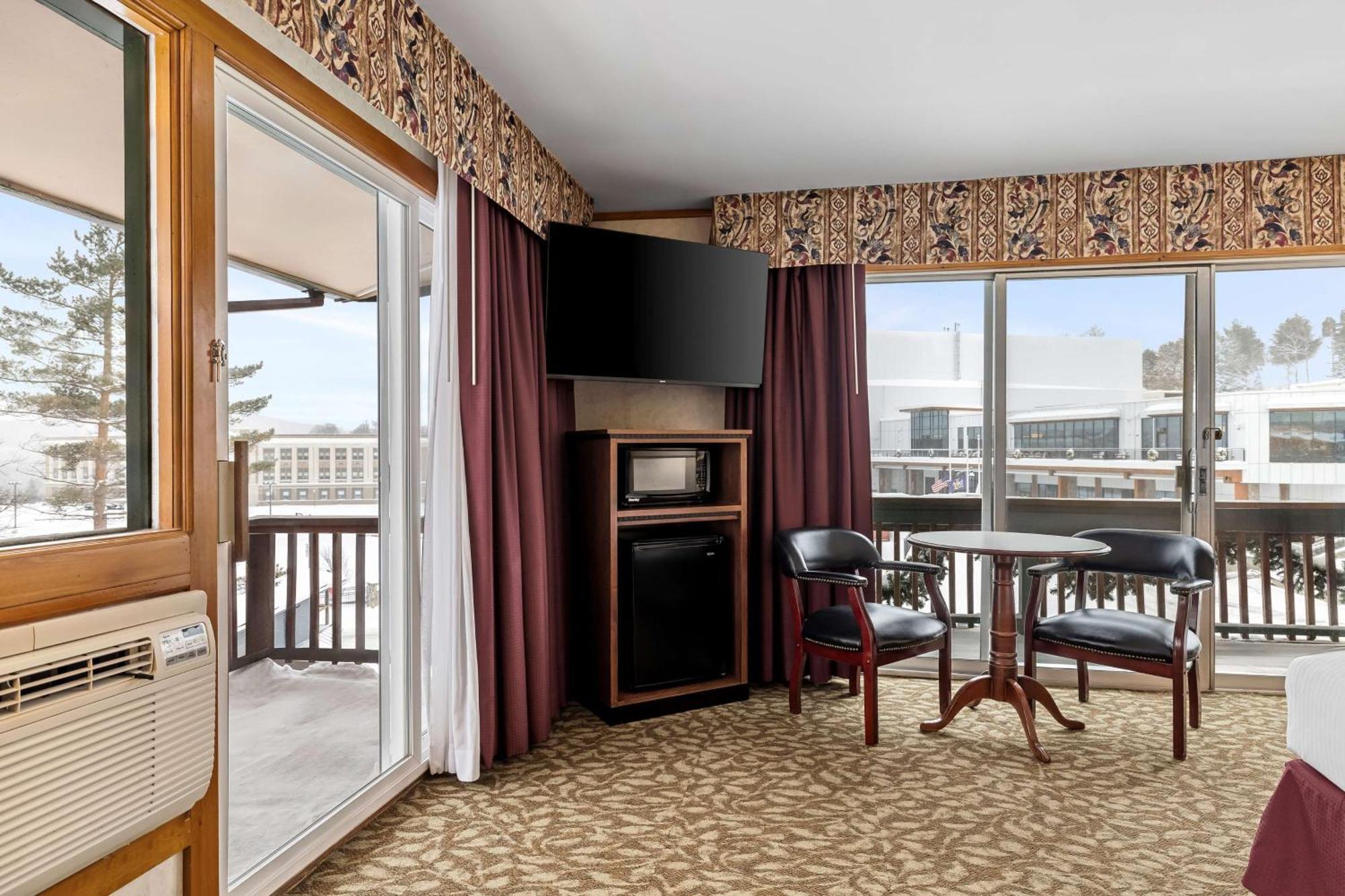 Best Western Adirondack Inn Lake Placid Exterior photo