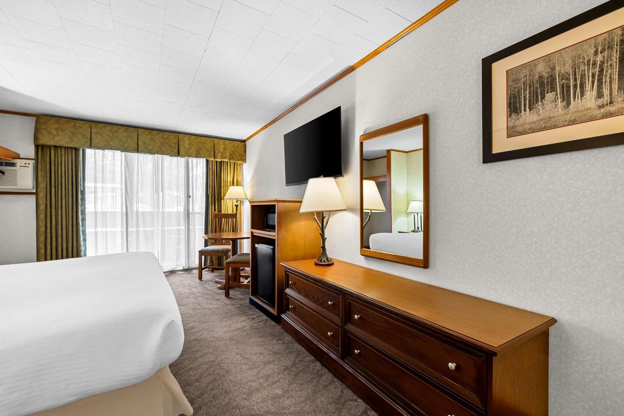 Best Western Adirondack Inn Lake Placid Exterior photo